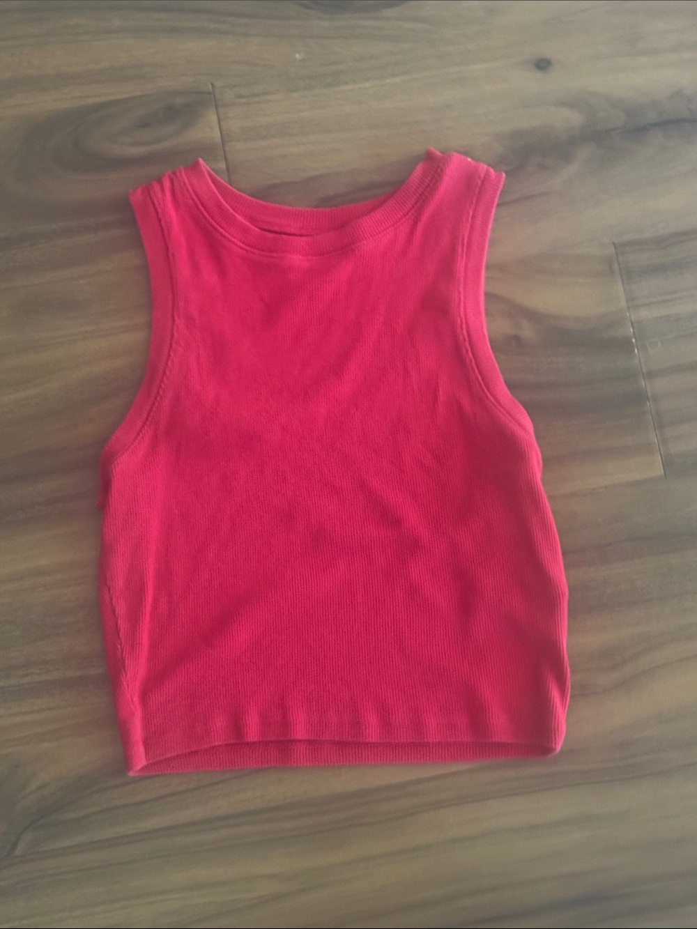 Women’s Hollister Red Ribbed Cropped Tank Size S